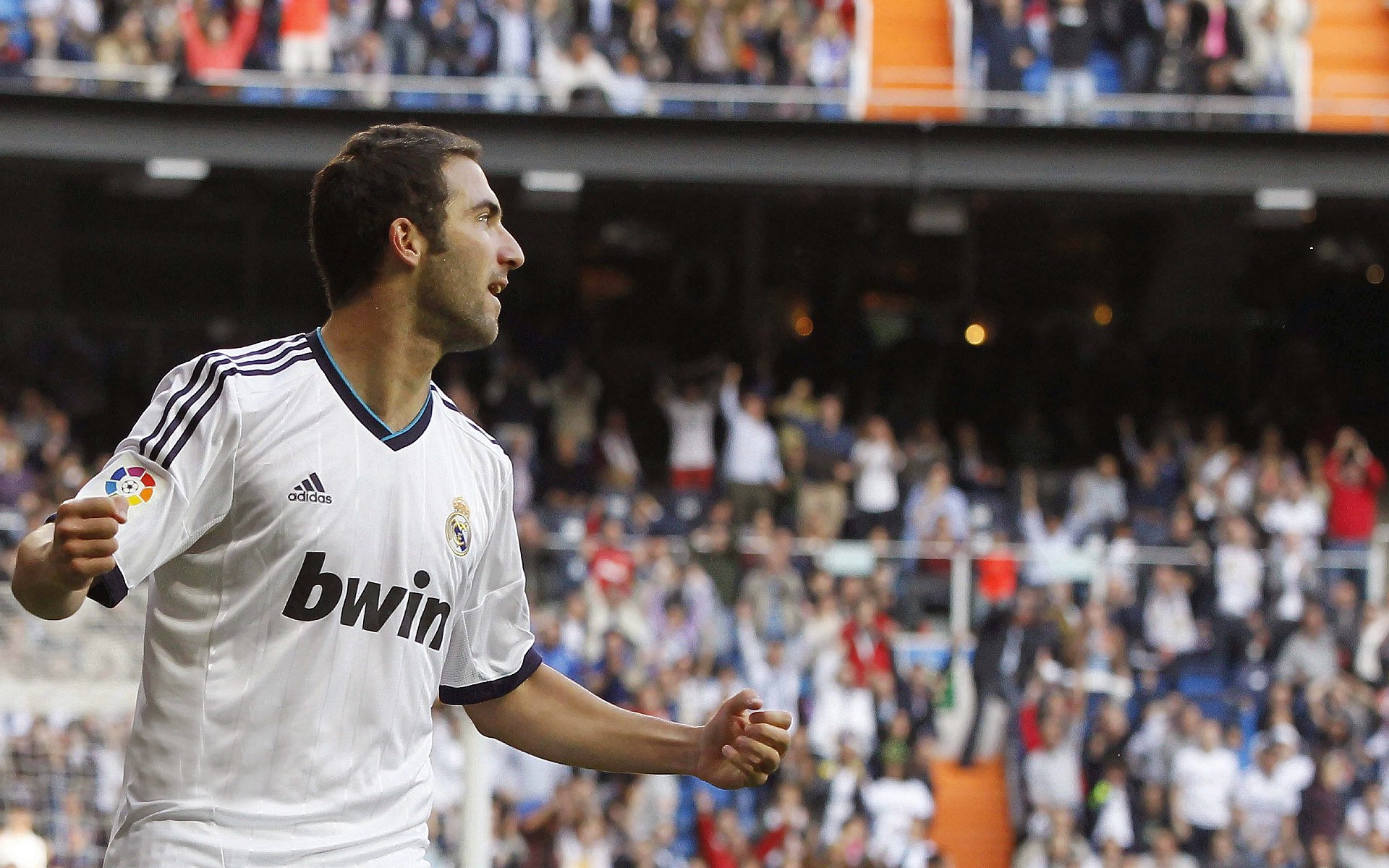 爱游戏电竞官网-《CS_GO国际巡回赛，火花四溅的精彩对决》，csgo经典比赛视频